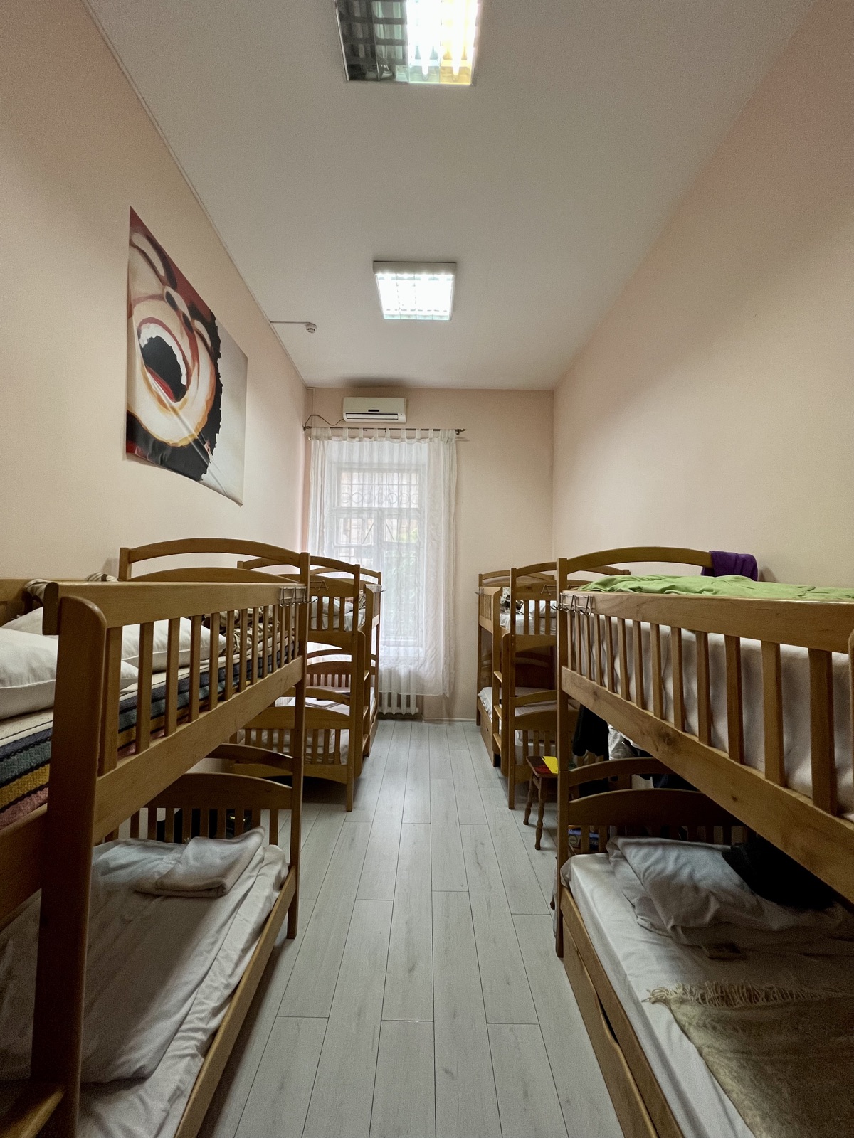 Men's room #4 — overview